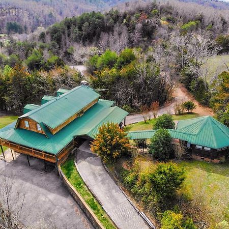 Smoky Bear Lodge With Guest House, Hot Tub, 1089 Free Tickets Each Paid Day, Dollywood And More Sevierville Luaran gambar