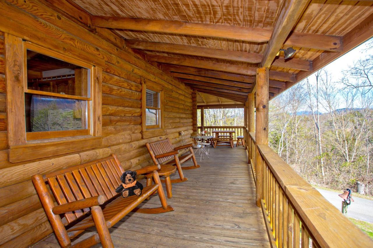 Smoky Bear Lodge With Guest House, Hot Tub, 1089 Free Tickets Each Paid Day, Dollywood And More Sevierville Luaran gambar